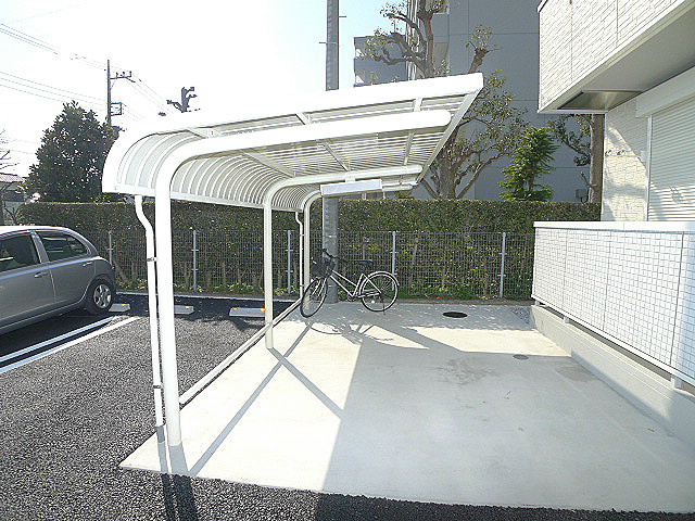 グリーンパーク（吉川市） 自転車置場