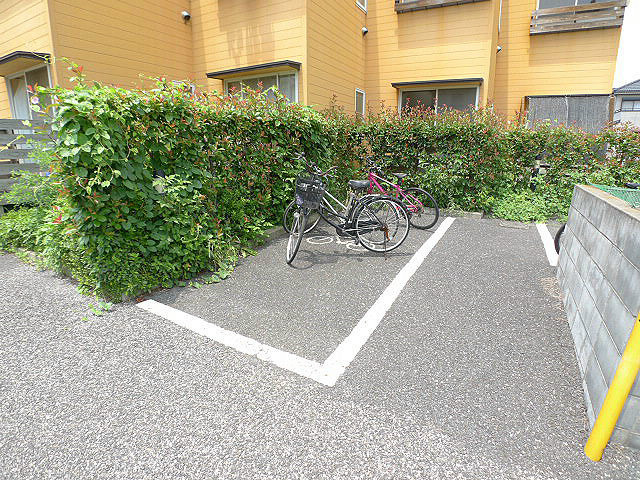ケイフラッツ 駐輪場