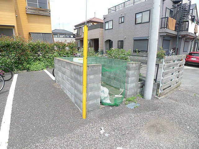 ケイフラッツ ゴミ置場