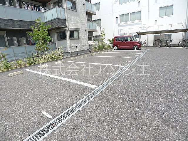 グリーンビジョン 駐車場