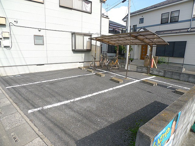 グリーンハイツ弐番館 駐車場