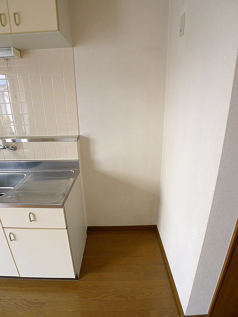 グリーンハイツ弐番館 冷蔵庫置場