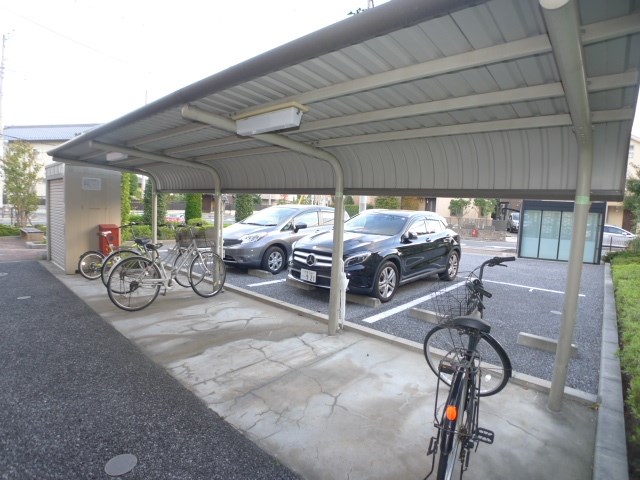 サザンクロスB 駐輪場