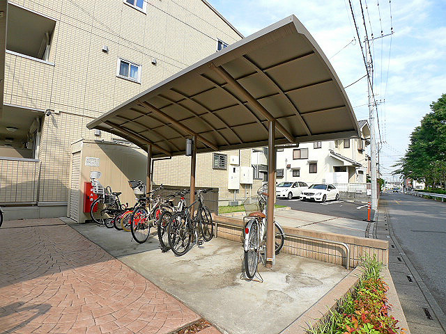 キャッソル嵯峨 駐輪場