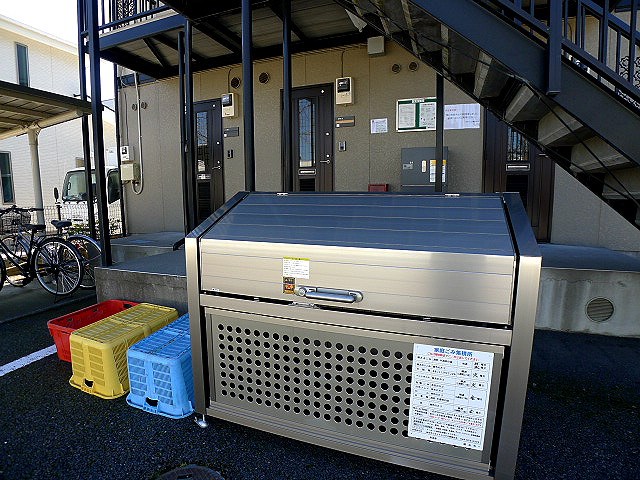 アネックス南越谷 ゴミ置場