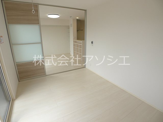 ロイジェントパークス　レイクタウン　Ⅱ　J 洋室6.1帖
