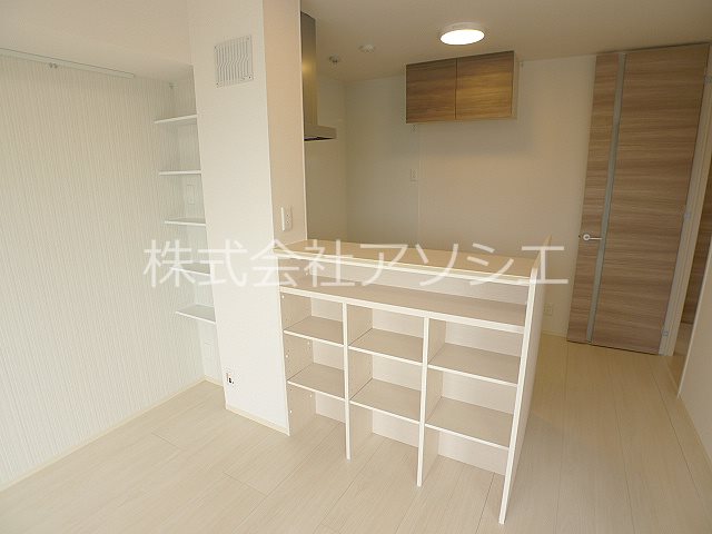ロイジェントパークス　レイクタウン　Ⅱ　J カウンターキッチン
