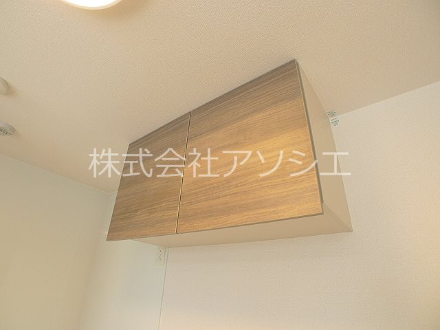 ロイジェントパークス　レイクタウン　Ⅱ　J キッチン吊り戸棚