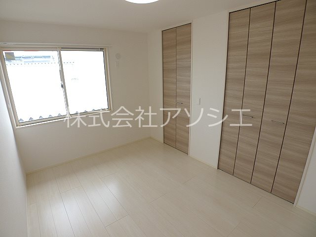 ロイジェントパークス　レイクタウン　Ⅱ　J 洋室6帖