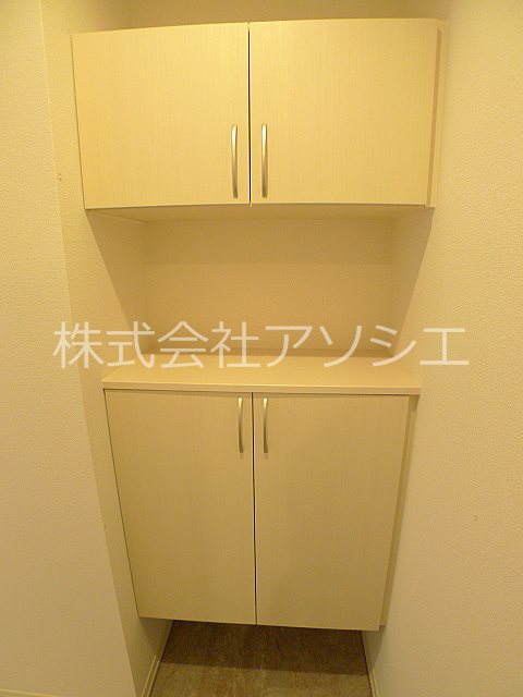 ロイジェントパークス　レイクタウン　Ⅱ　J シューズボックス