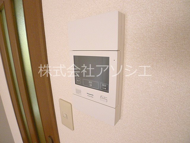 シャルマン南越谷 TVモニター付きインターホン