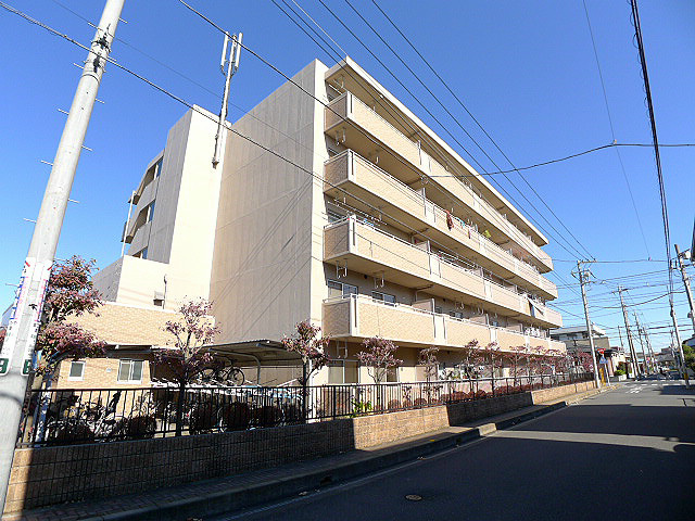 カーネリアン東越谷のご紹介は住まいの窓口 アソシエにお任せ下さい。