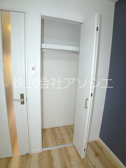 ウエストガーデン吉川木売 収納スペース