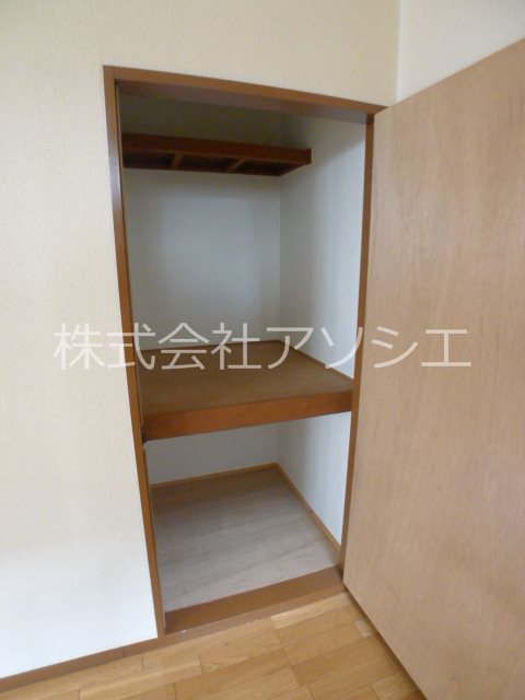 日比谷コーポ 収納