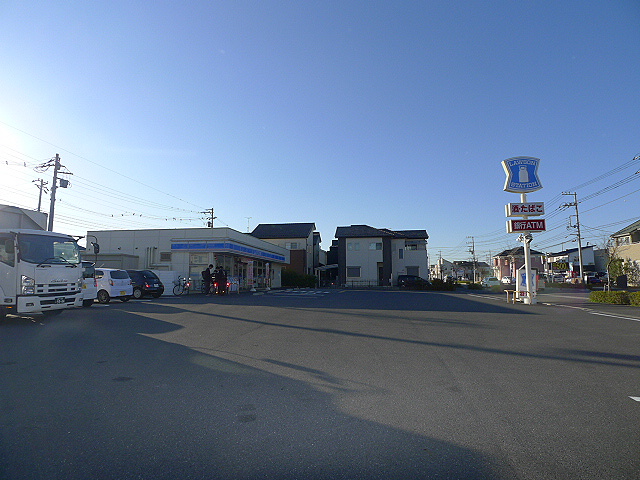 アズール ﾛｰｿﾝ 吉川美南店