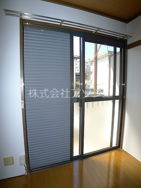 サンハイム一柳 雨戸