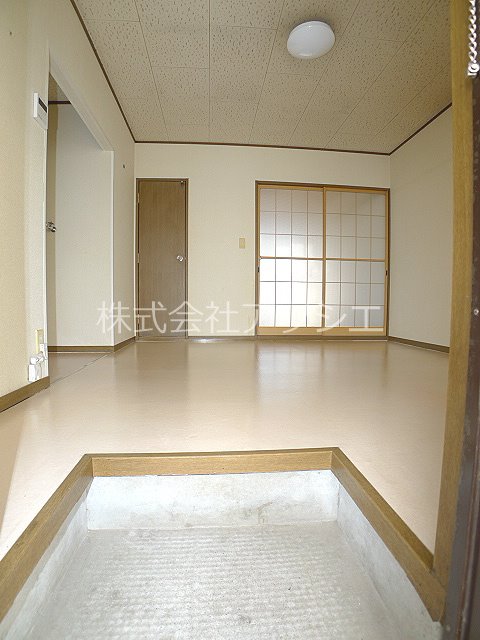 サンハイム一柳 玄関
