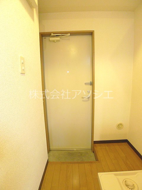 コンフォート千間台 玄関