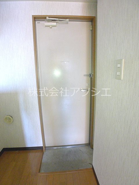 コンフォート千間台 玄関