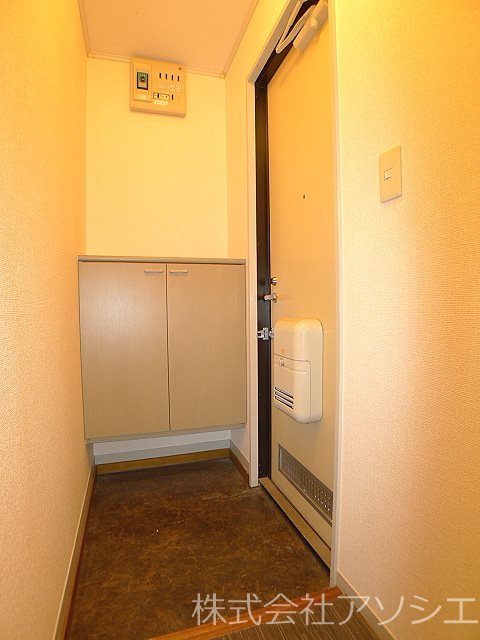 ピラタス　Ⅲ 玄関