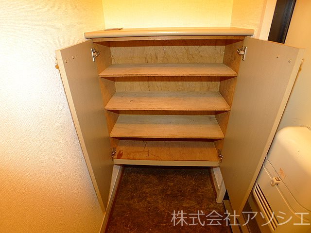 ピラタス　Ⅲ シューズボックス