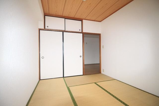 グランディールYOKOYAMA　Ⅱ 和室6帖