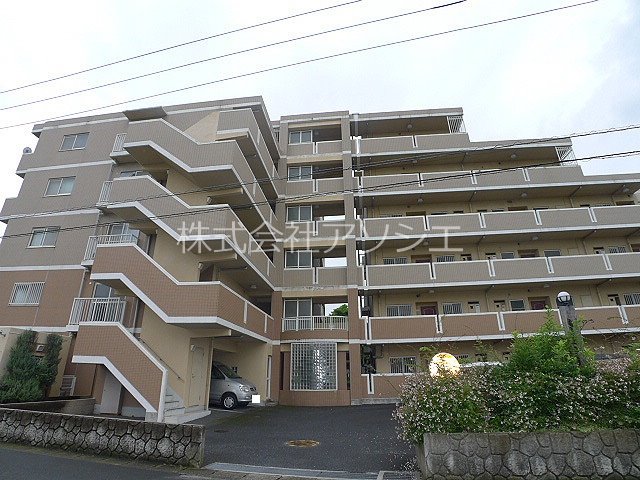 プラチドのご紹介は住まいの窓口アソシエにお任せ下さい。