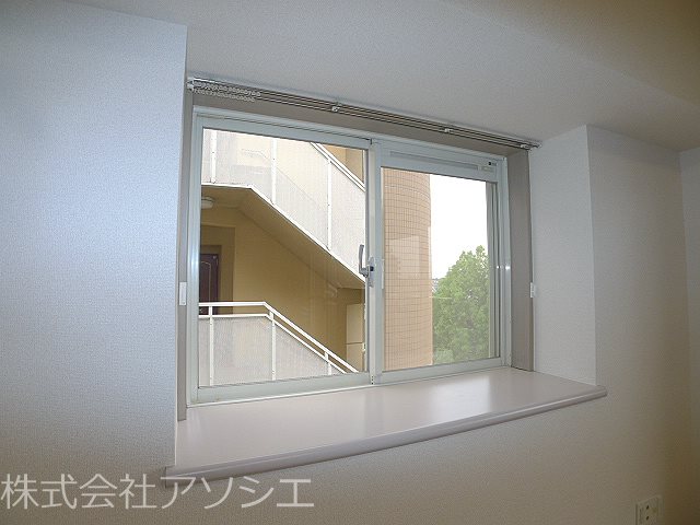 プラチド 出窓