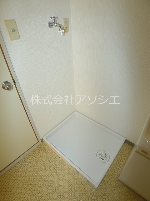 越谷レジデンス 室内洗濯機置き場