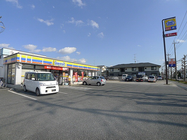 アーバンヒルズ　Ⅰ ﾐﾆｽﾄｯﾌﾟ 吉川店