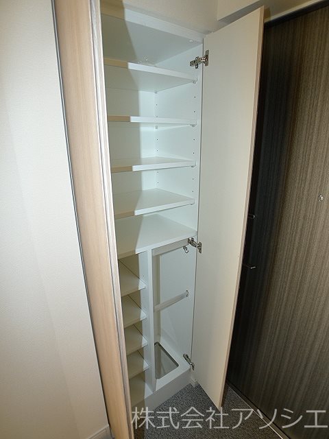 N-Stage三郷 シューズボックス