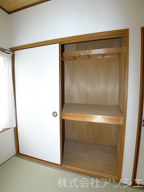 EMハイツⅡ 押入れ収納