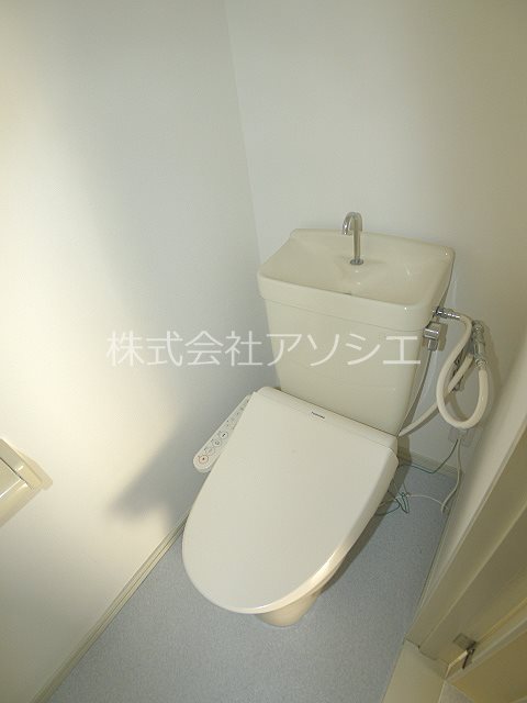 ヒルズ花田壱番館 ウォシュレット便座