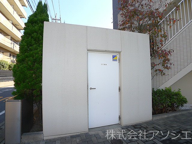 ライブコート草加 ゴミ集積場