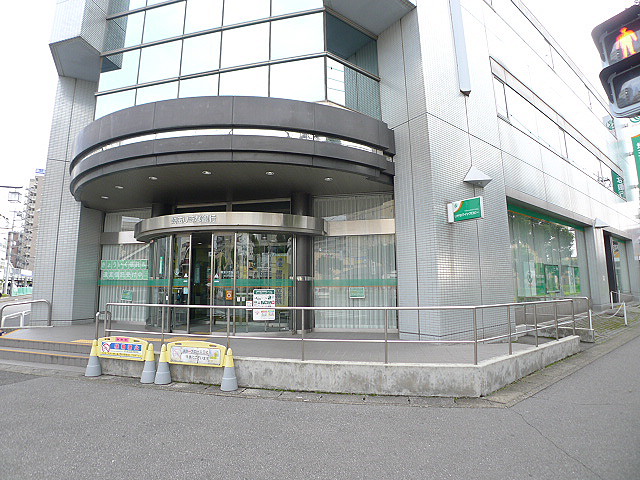 Leap 埼玉りそな銀行 せんげん台支店