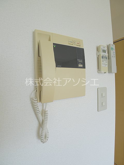 アンセラジオ新越谷 モニター付きインターホン