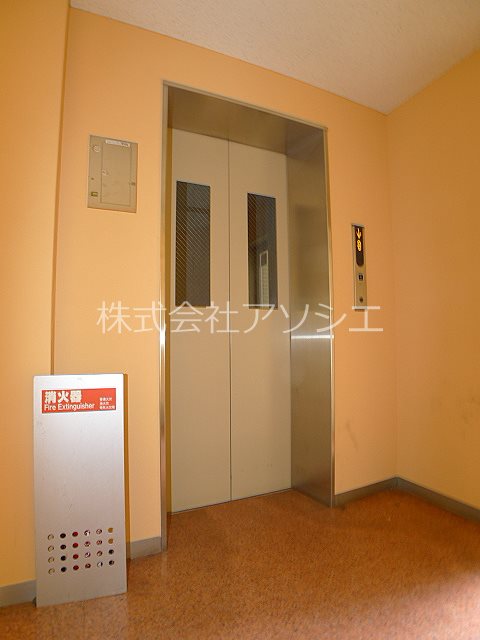 アンセラジオ新越谷 エレベーター