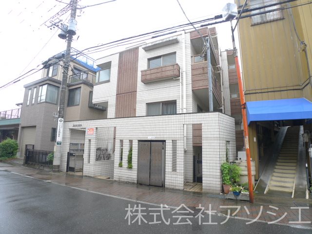 ジュネパレス越谷のご紹介は住まいの窓口アソシエにお任せください。