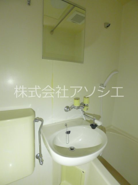 ジュネパレス越谷 洗面台