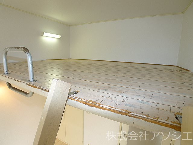 ゼフィランサス吉川 ロフトスペース
