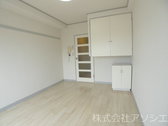 ジュネパレス蒲生第07 洋室6帖