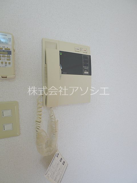アンセラジオ新越谷 モニター付きインターホン