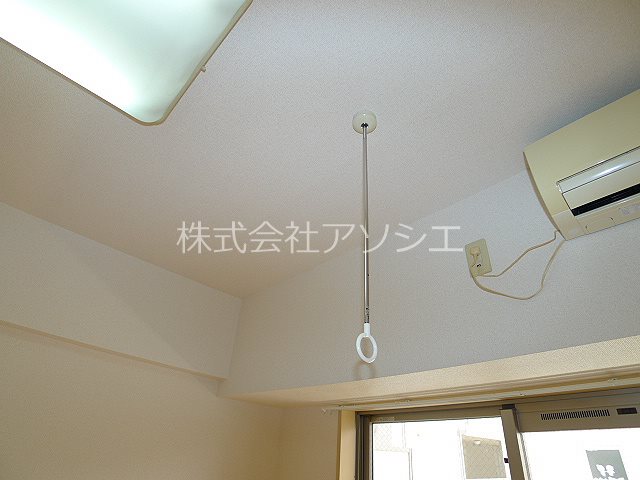 アンセラジオ新越谷 室内物干し