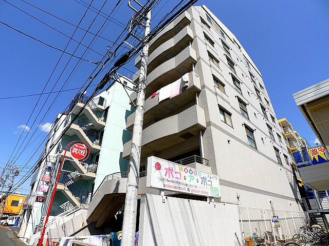 アローハイツのご紹介は住まいの窓口　アソシエにお任せ下さい。