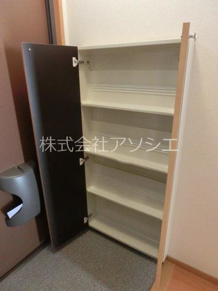 ソレジオ幸子 玄関