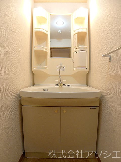 シャンノール 洗面所