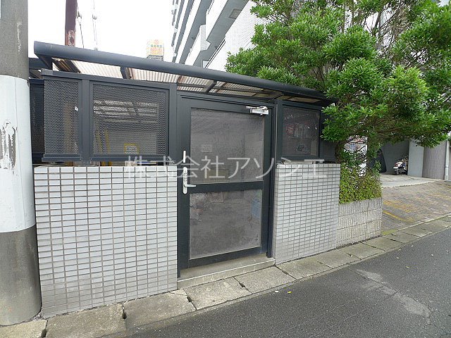シャンノール ゴミ集積場