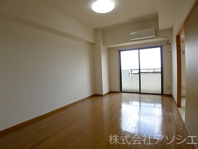 シャンノール リビング