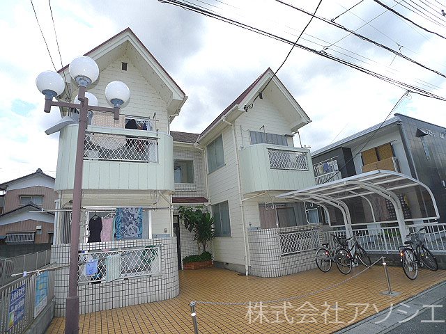 ウエストマルキのご紹介は住まいの窓口アソシエにお任せ下さい。
