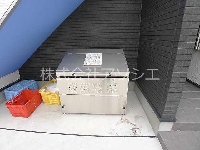 Wistaria北越谷 ゴミ集積場